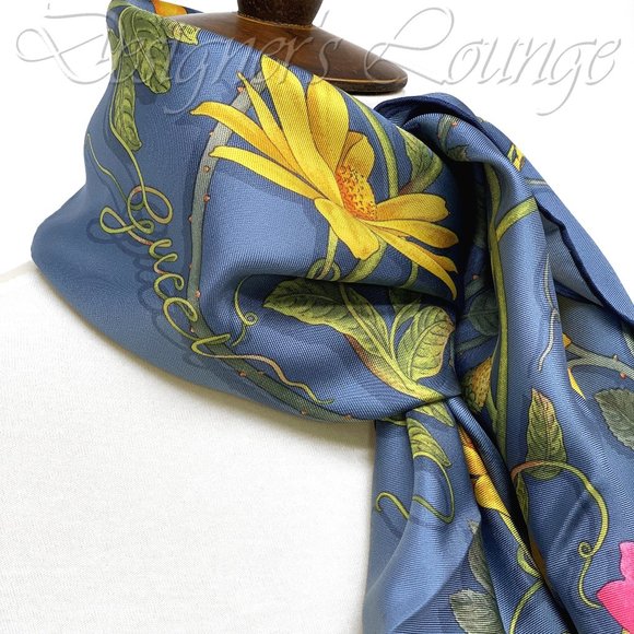 ⚡️SOLD! NWT GUCCI Sky Blue Flower Web Silk Scarf - Picture 4 of 7